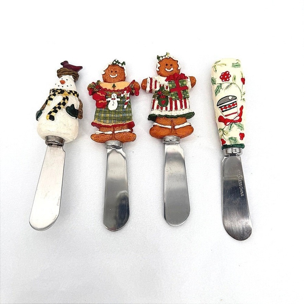 Boston Warehouse Cheese Spreaders Knives Christmas Snowman Gingerbread Set 4